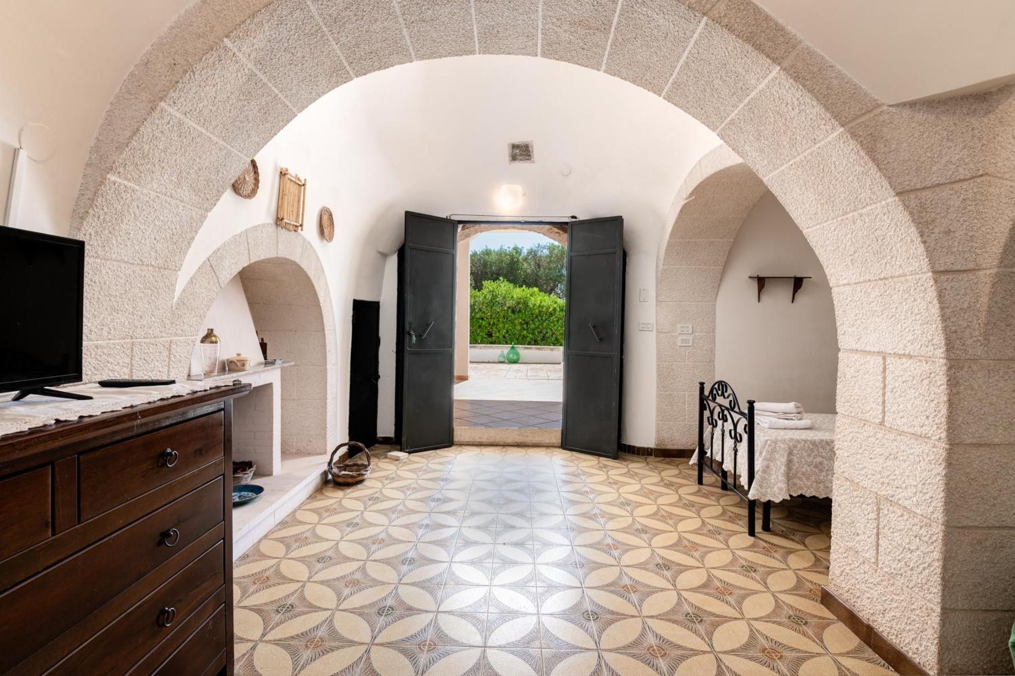 Trullo La Quercia Villa Ostuni Eksteriør billede