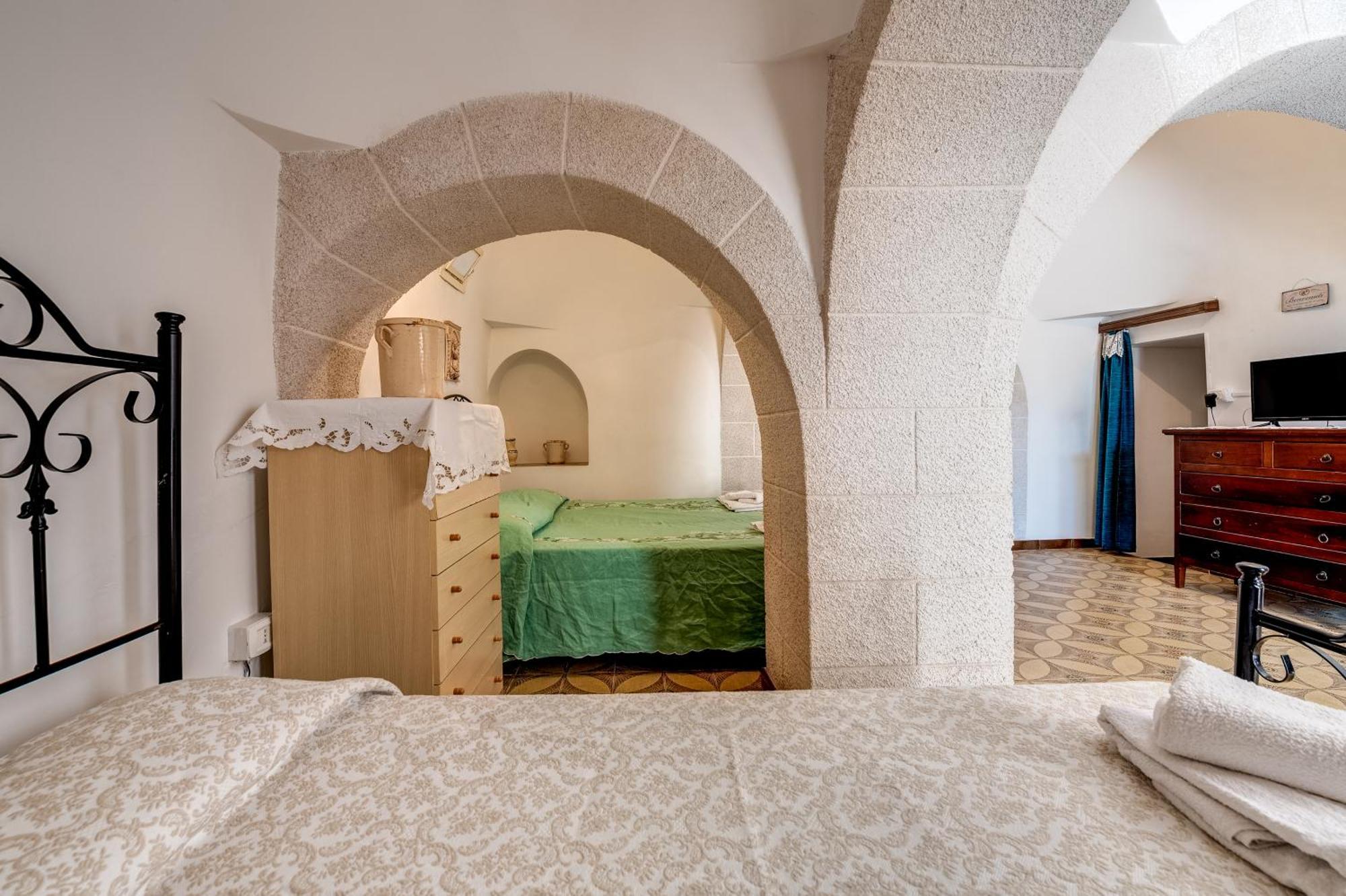 Trullo La Quercia Villa Ostuni Eksteriør billede
