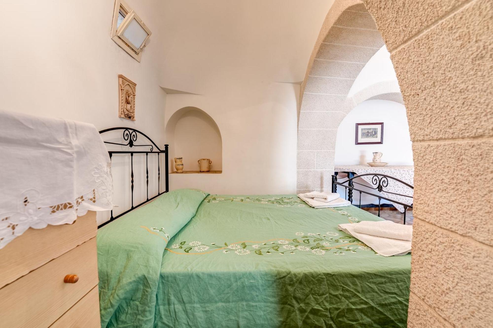 Trullo La Quercia Villa Ostuni Eksteriør billede